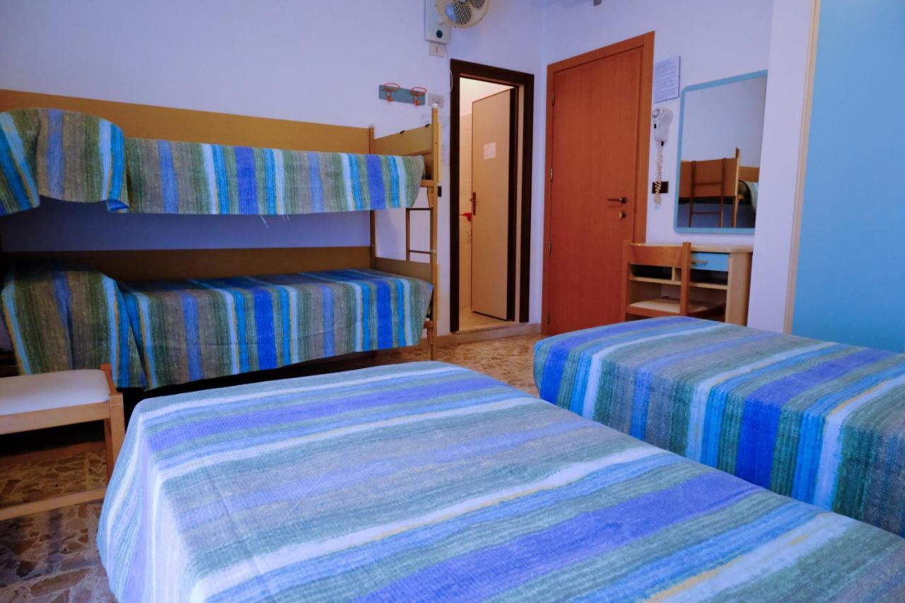 Hotel Chiara Rimini Eksteriør billede
